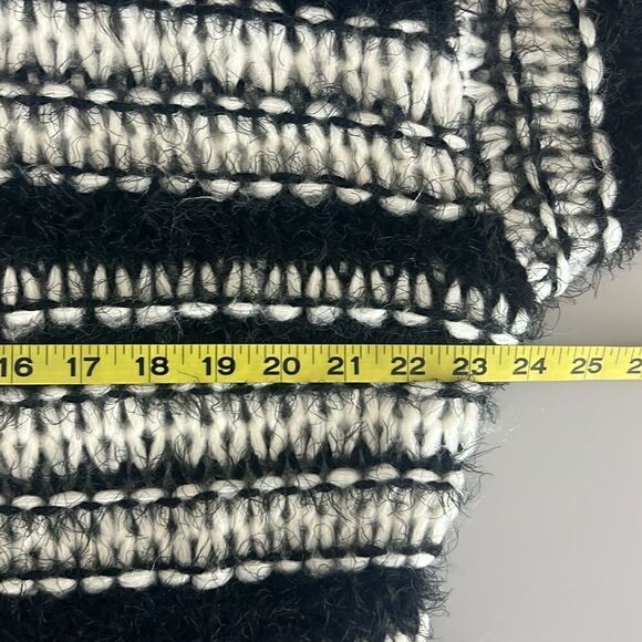 NWOT Topshop ASOS knitted multi stitch jumper in mono Size S - Picture 6 of 12